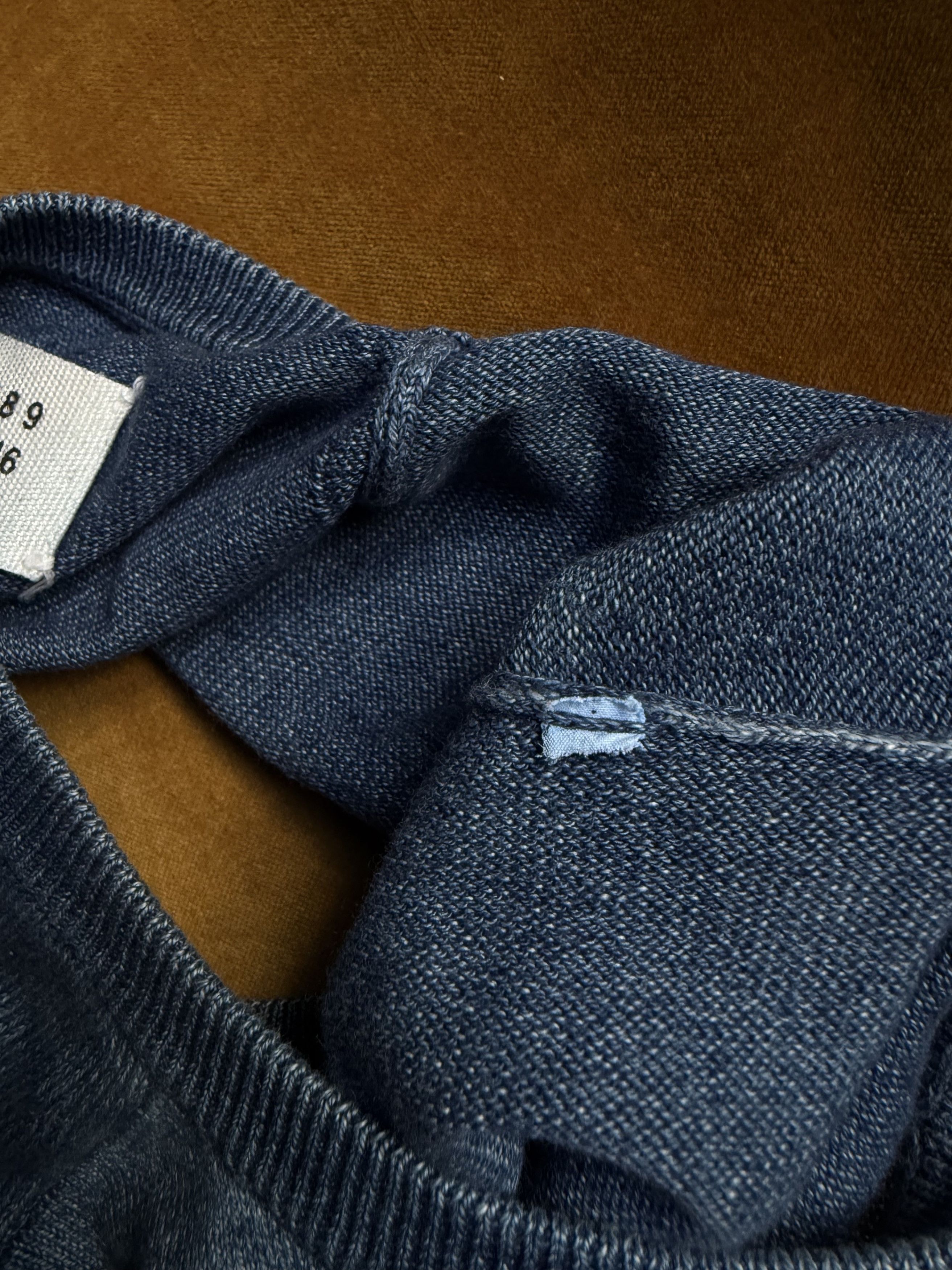 Maison Margiela VINTAGE MAISON MARTIN MARGIELA SWEATER IN SIZE M Size US M / EU 48-50 / 2 - 15 Thumbnail