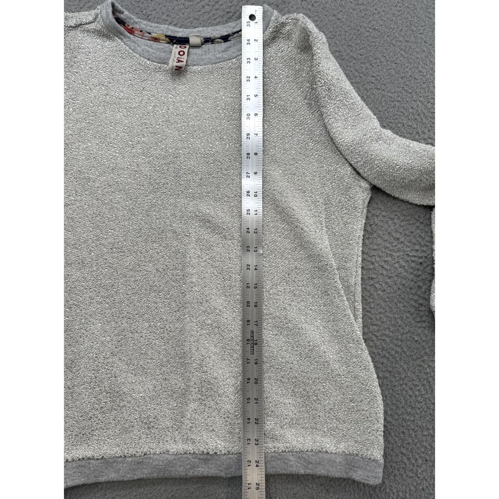 Anthropologie Anthropologie Dolan Sweatshirt Metallic Gray USA Made Women’s Large Gray Sweatshirt Pullover Activewear Womens Size L / US 10 / IT 46 - 6 Thumbnail
