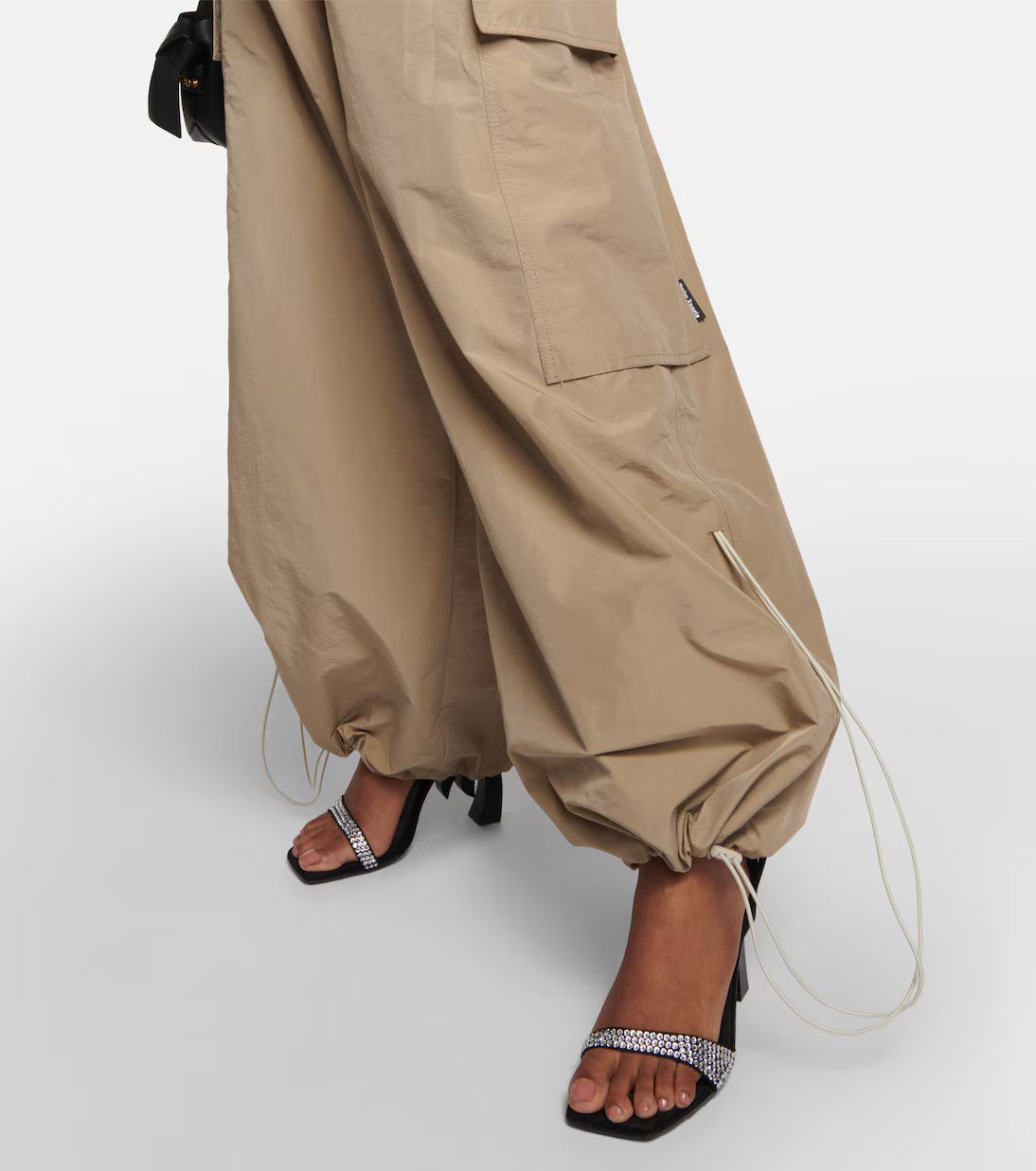 Palm Angels o1y1125 Cargo Sweatpant in Beige Size 26" / US 2 / IT 38 - 5 Thumbnail