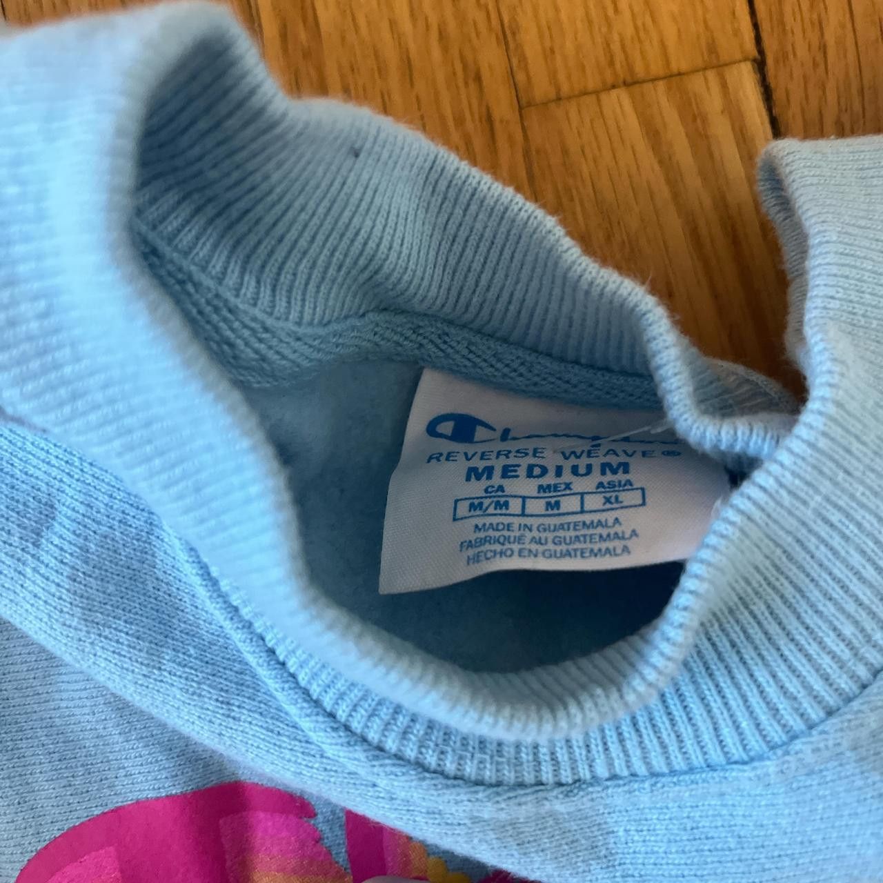 Champion Champion medium light blue crew neck Size US M / EU 48-50 / 2 - 3 Thumbnail