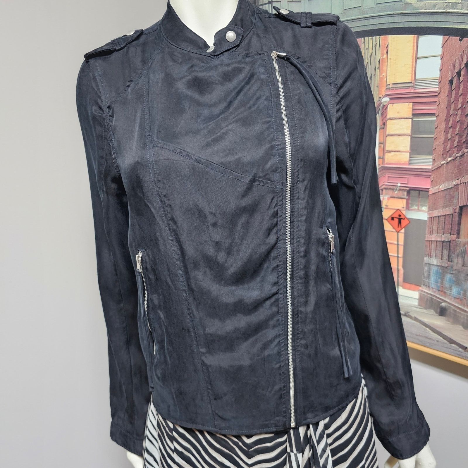BLANKNYC BlankNYC Silky Lightweight Moto Jacket Black Size Small Size S / US 4 / IT 40 - 1 Thumbnail