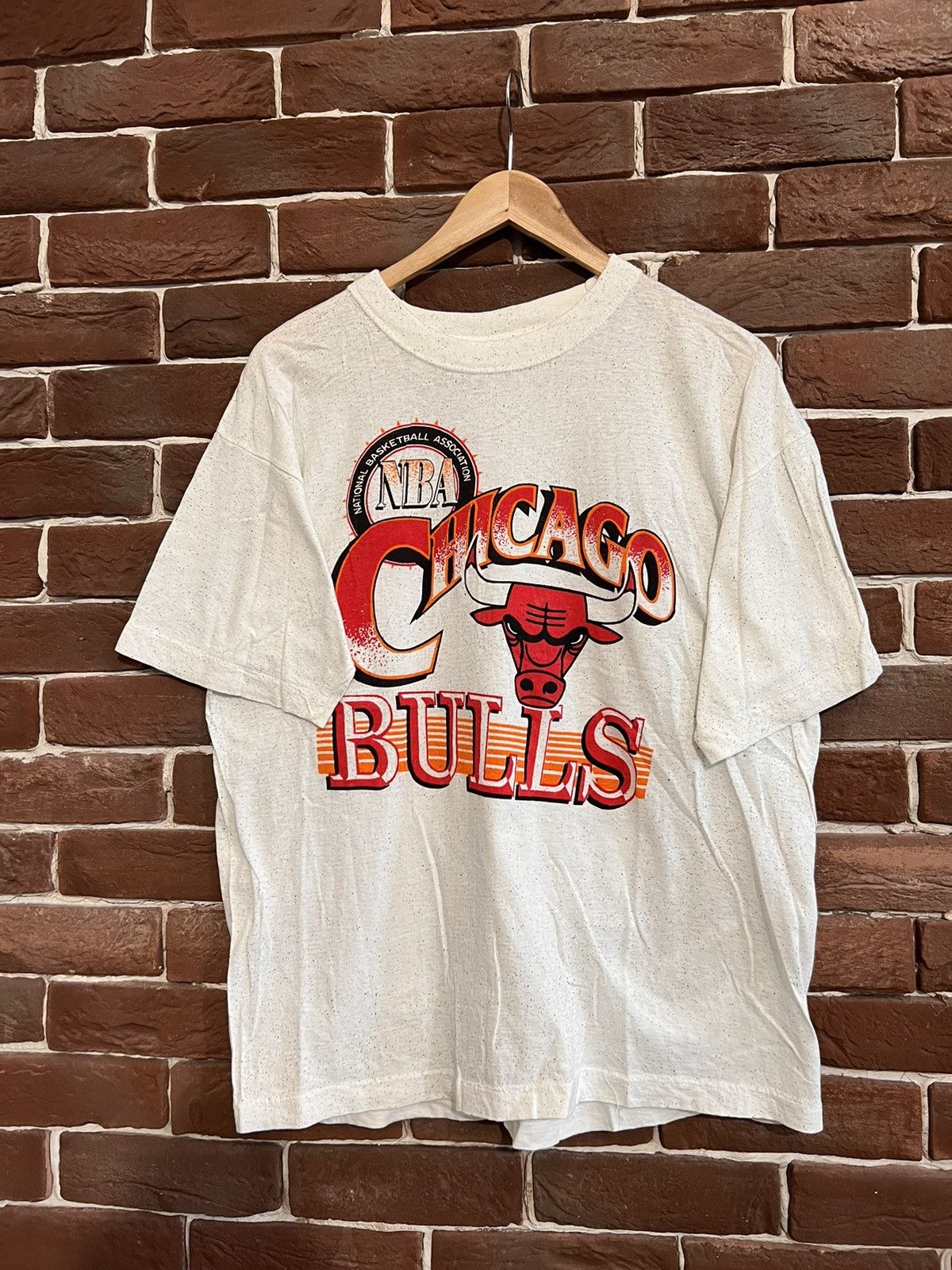 NBA Vintage 90s Magic Chicago Bulls Basketball NBA Tee Jordan Size US L / EU 52-54 / 3 - 1 Thumbnail