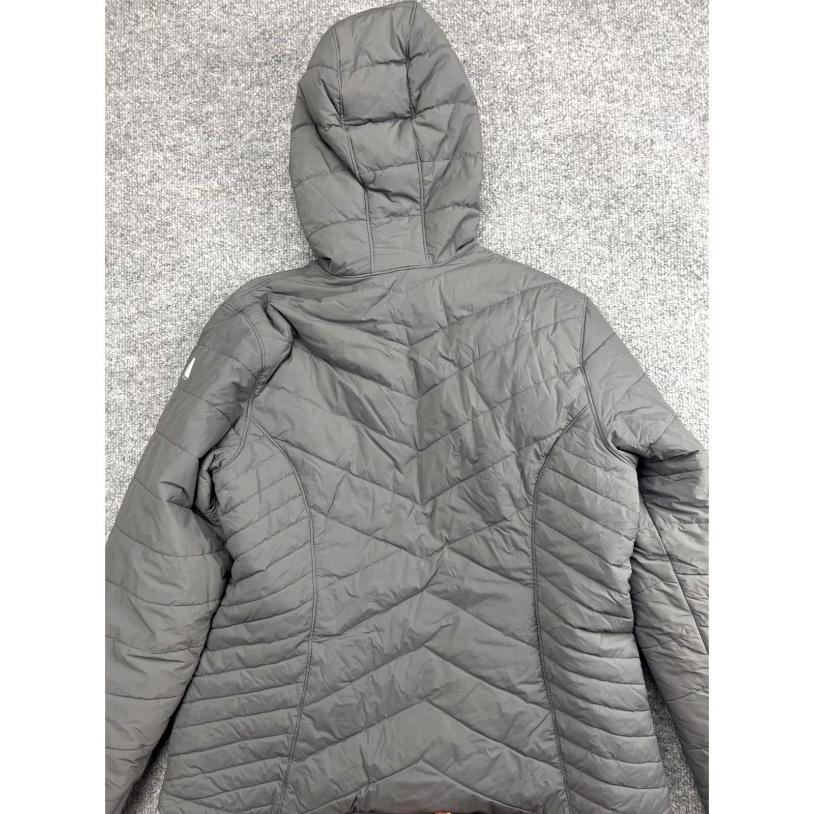 Eddie Bauer Eddie Bauer Jacket Womens Medium Gray Reversible Hooded Puffer Zip First Ascent Jacket Size M / US 6-8 / IT 42-44 - 5 Thumbnail