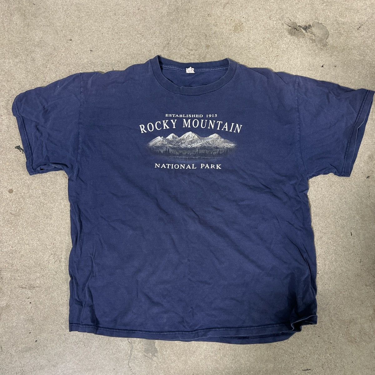 Delta Vintage Delta Pro Weight Rocky Mountain National Park Tee L Size US L / EU 52-54 / 3 - 1 Thumbnail