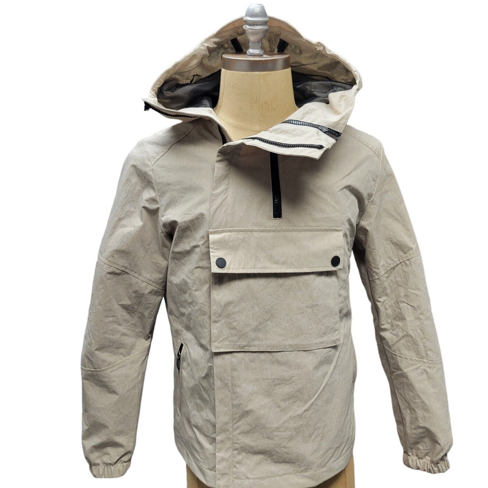 Michael Kors Men's Michael Kors Crinkled Woven Hoodie Cargo Jacket. Size Size US S / EU 44-46 / 1 - 3 Thumbnail