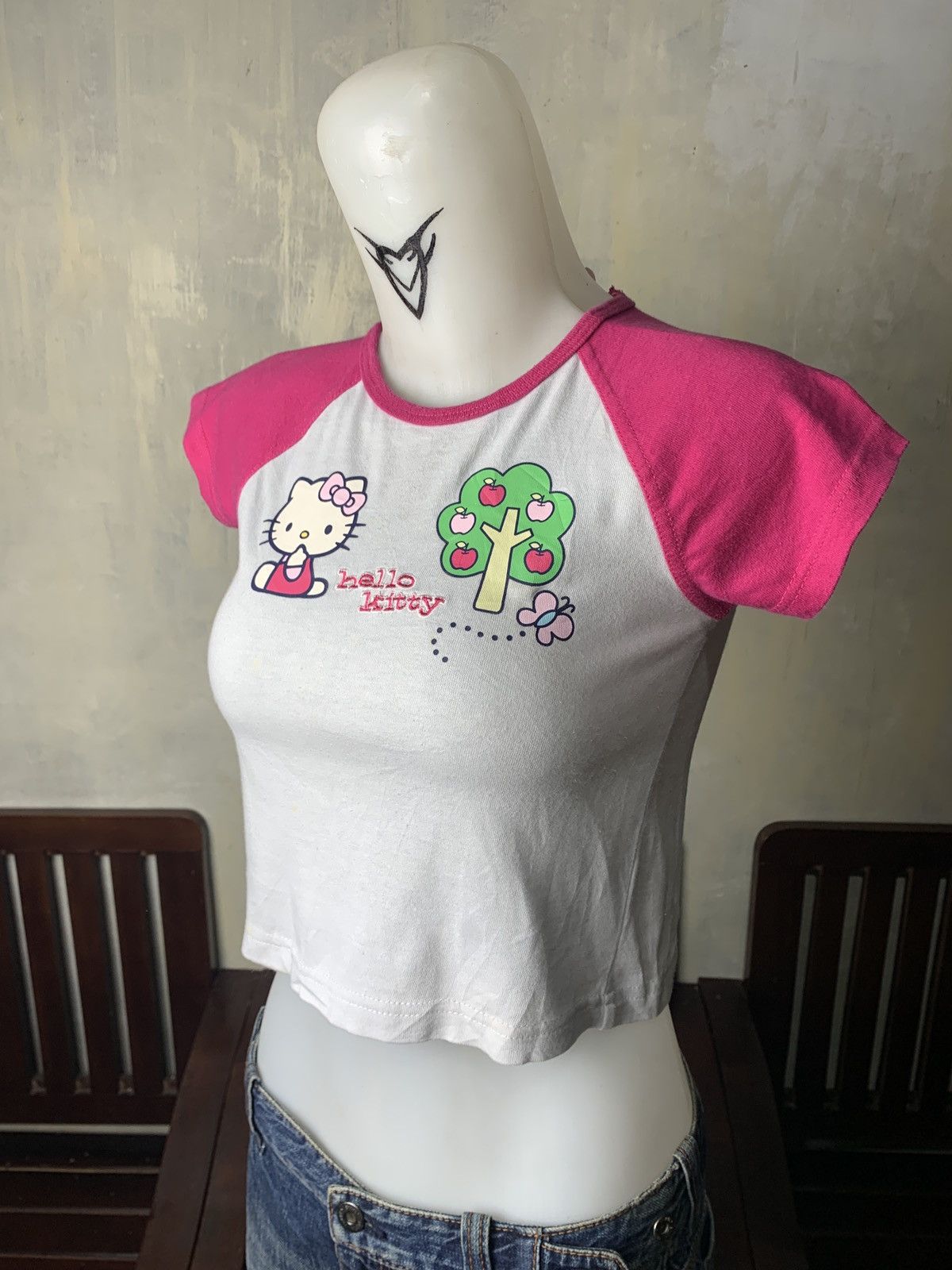 Anime 2000s Hello Kitty by Sanrio Cute Embroidered Icon Baby Tee Size XS / US 0-2 / IT 36-38 - 2 Thumbnail