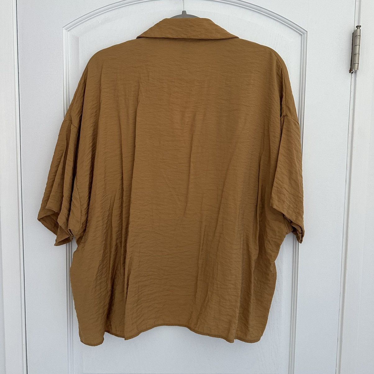 Anthropologie Anthropologie Short-Sleeve Wide Placket Top, Boxy Fit Blouse Size M / US 6-8 / IT 42-44 - 3 Thumbnail