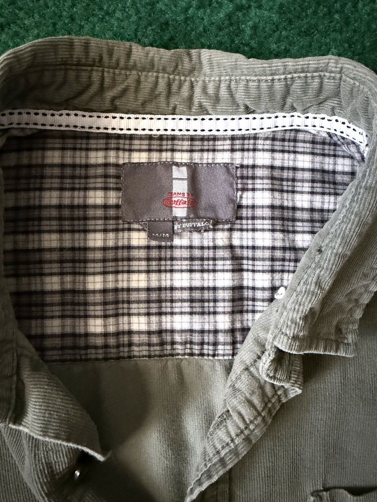 Buffalo David Bitton Buffalo David Bitton Fine Wale Corduroy Button-Down Size US M / EU 48-50 / 2 - 2 Thumbnail