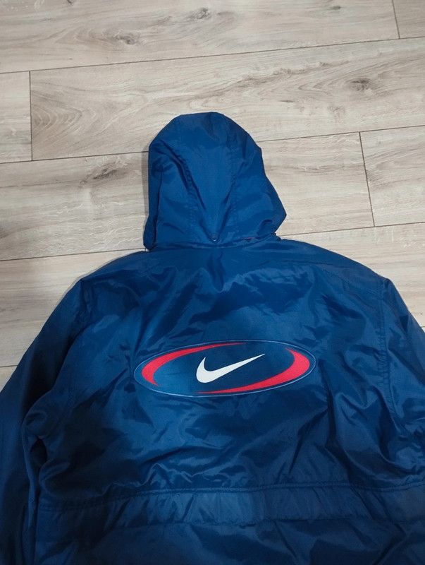 Nike Nike vintage 90s jacket retro size M navy Size US M / EU 48-50 / 2 - 2 Thumbnail