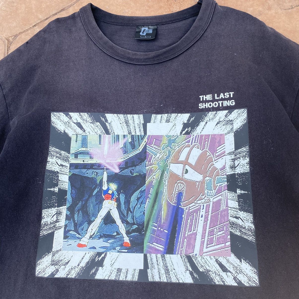 Anime Thrashed Faded Gundam The Last Shooting ERD GRUNGE ANIME TEE Size US L / EU 52-54 / 3 - 3 Thumbnail