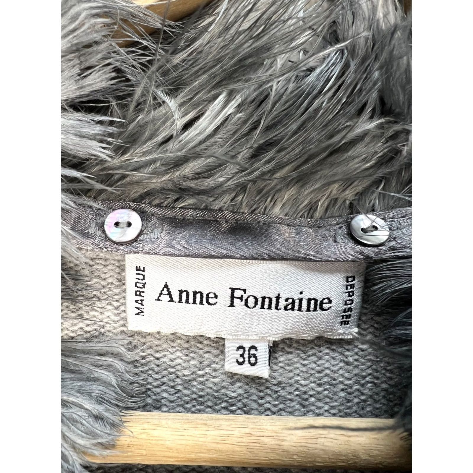 ANNE FONTAINE Anne Fontaine Grey Cardigan Women’s Wool Angora Cashmere 36 Long Sleeve Knit Size 36 Womens Cardigan Gray Woolpolyamide Angora Cashmere Size XS / US 0-2 / IT 36-38 - 5 Thumbnail