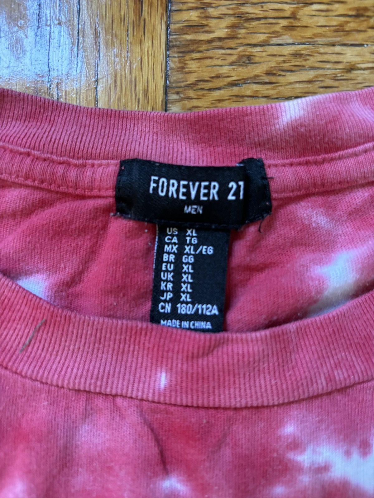 Forever 21 Forever 21 Tye Dye T-shirt Size US XL / EU 56 / 4 - 2 Thumbnail