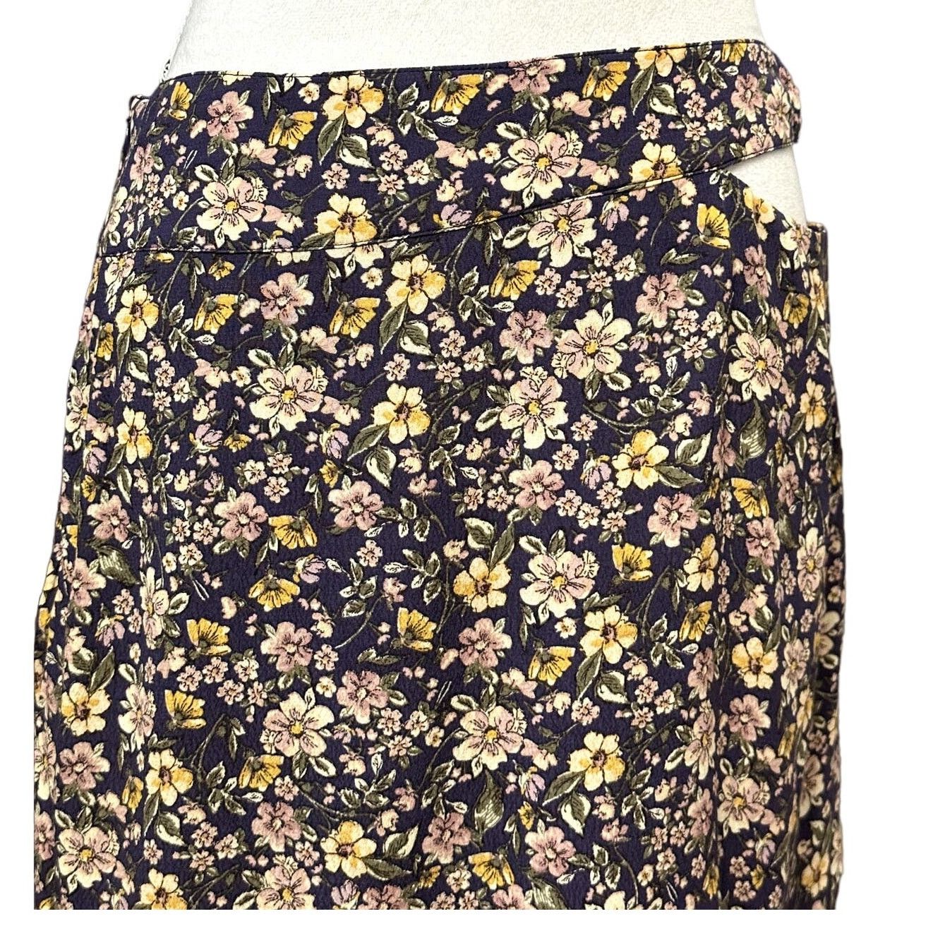 Other Elodie Straight Skirt Floral Belted Metal Ring Multicolor L Size 32" / US 10 / IT 46 - 2 Thumbnail