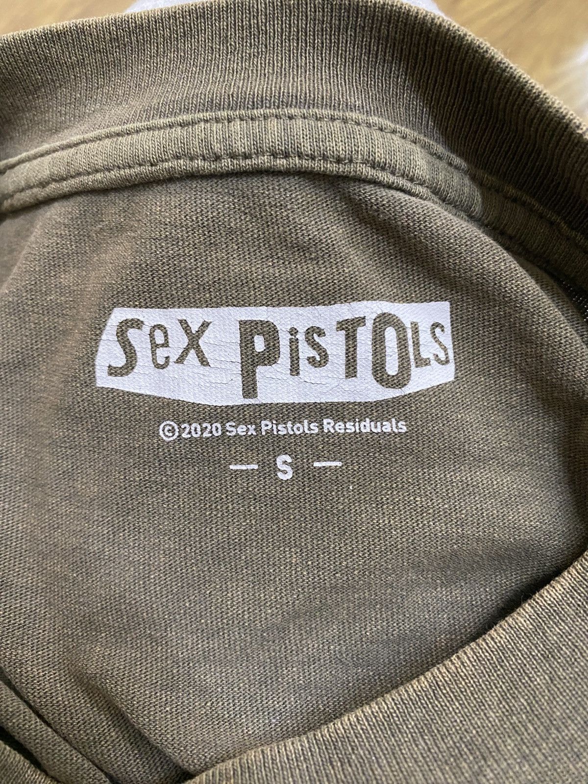 Band Tees Sex pistols residuals crop tees Size US S / EU 44-46 / 1 - 7 Thumbnail