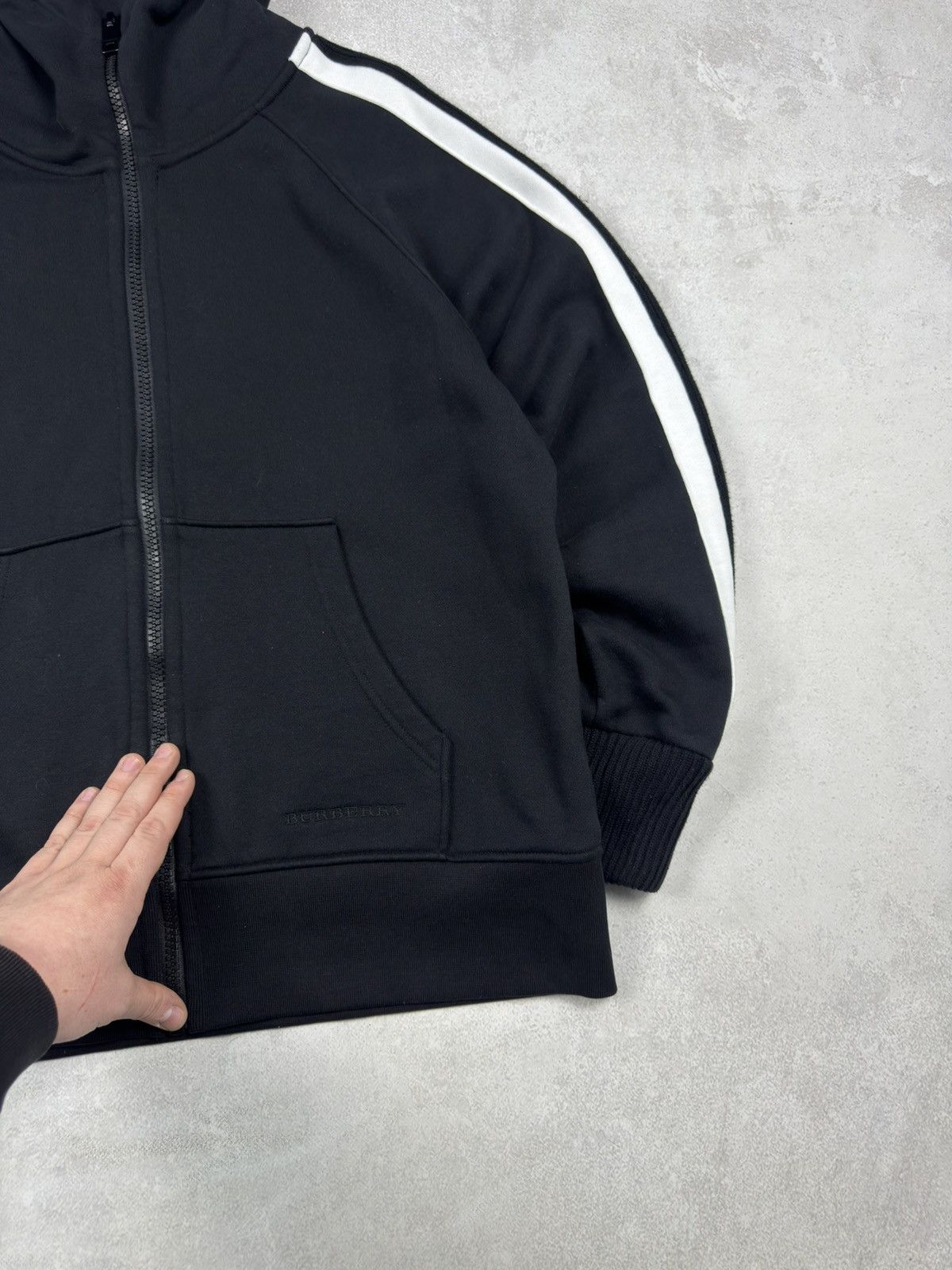 Burberry Vintage Burberry London England Black Zip Hoodie Logo Size US M / EU 48-50 / 2 - 4 Thumbnail