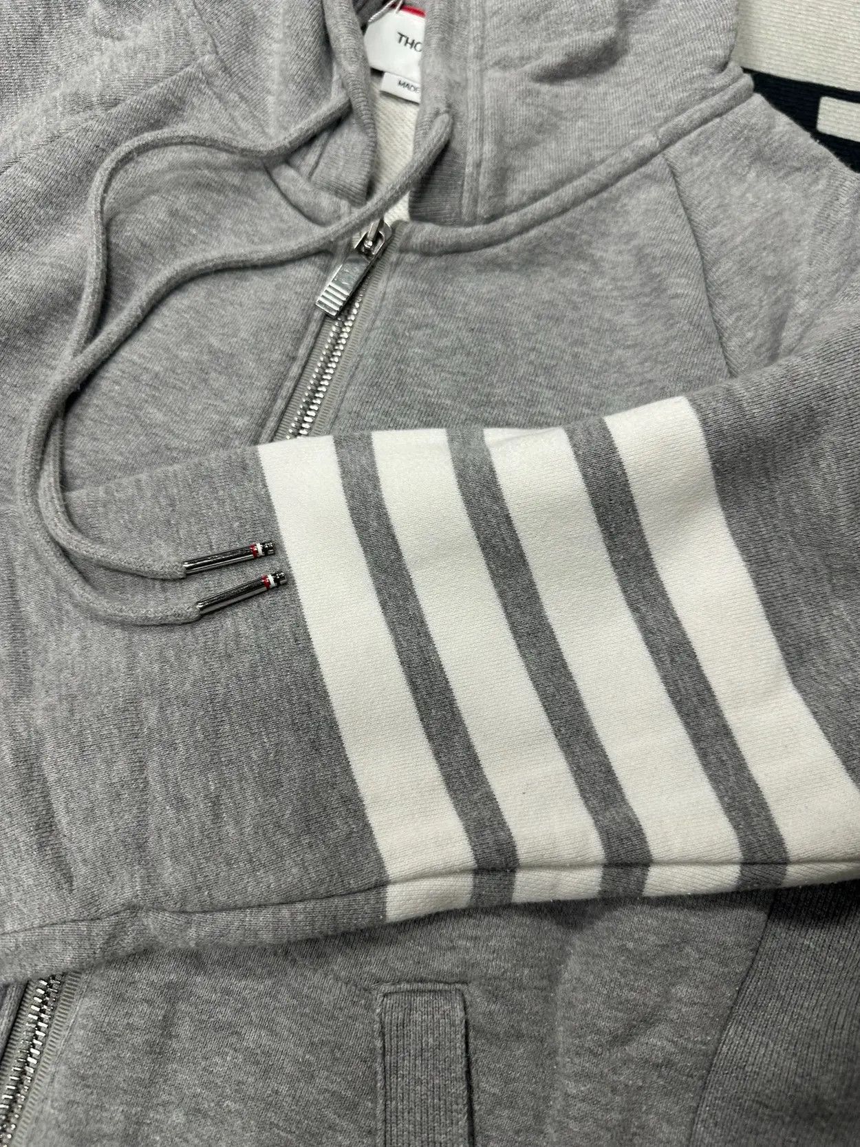 Thom Browne Thom Browne Grey Zip-Up Hoodie Size US L / EU 52-54 / 3 - 3 Thumbnail