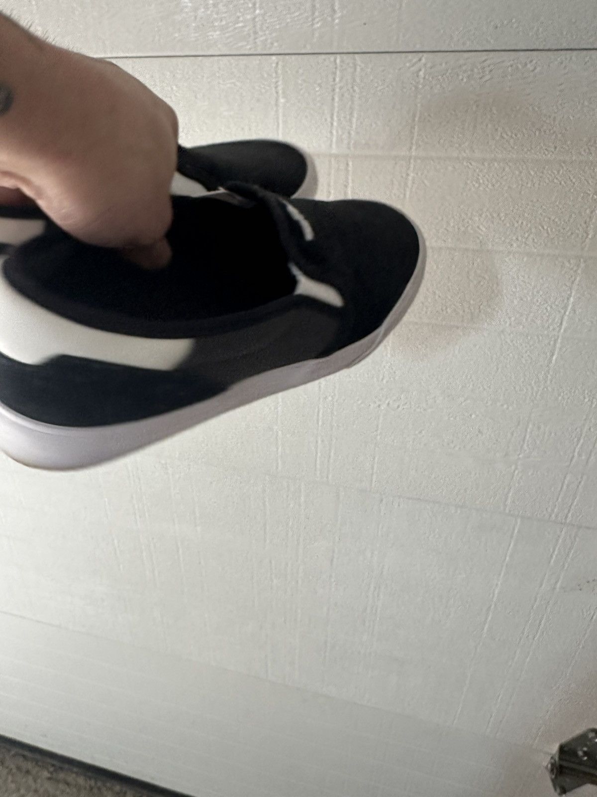 Adidas Adidas Gonz slip ons Size US 10.5 / EU 43-44 - 4 Thumbnail