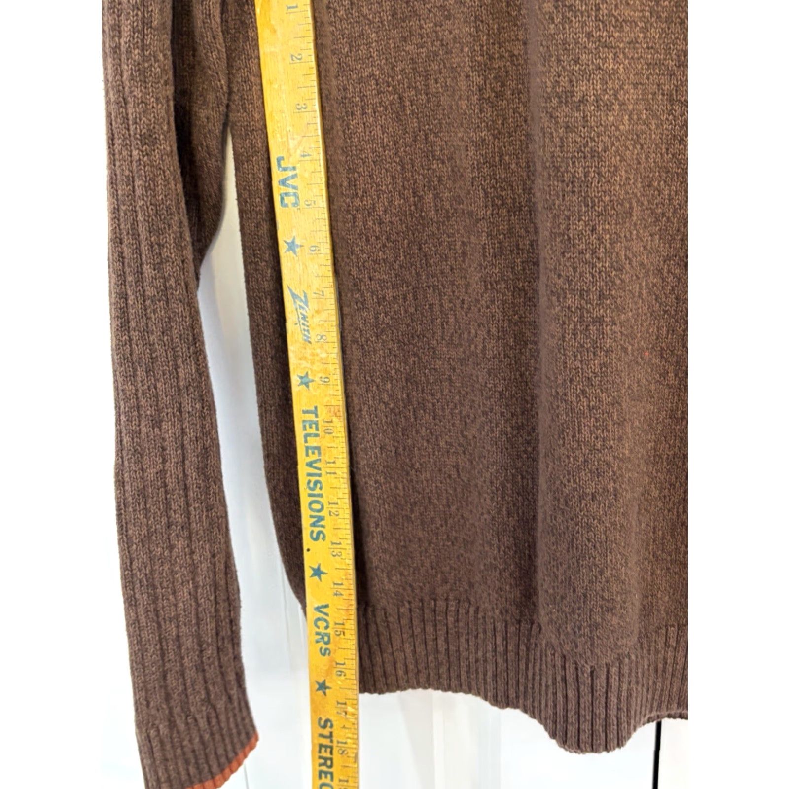Vintage VINTAGE Columbia Sweater Men XL Brown Long Sleeve V-Neck Pullover Regular Knit Logo Winter Fall Spring Size US XL / EU 56 / 4 - 4 Thumbnail