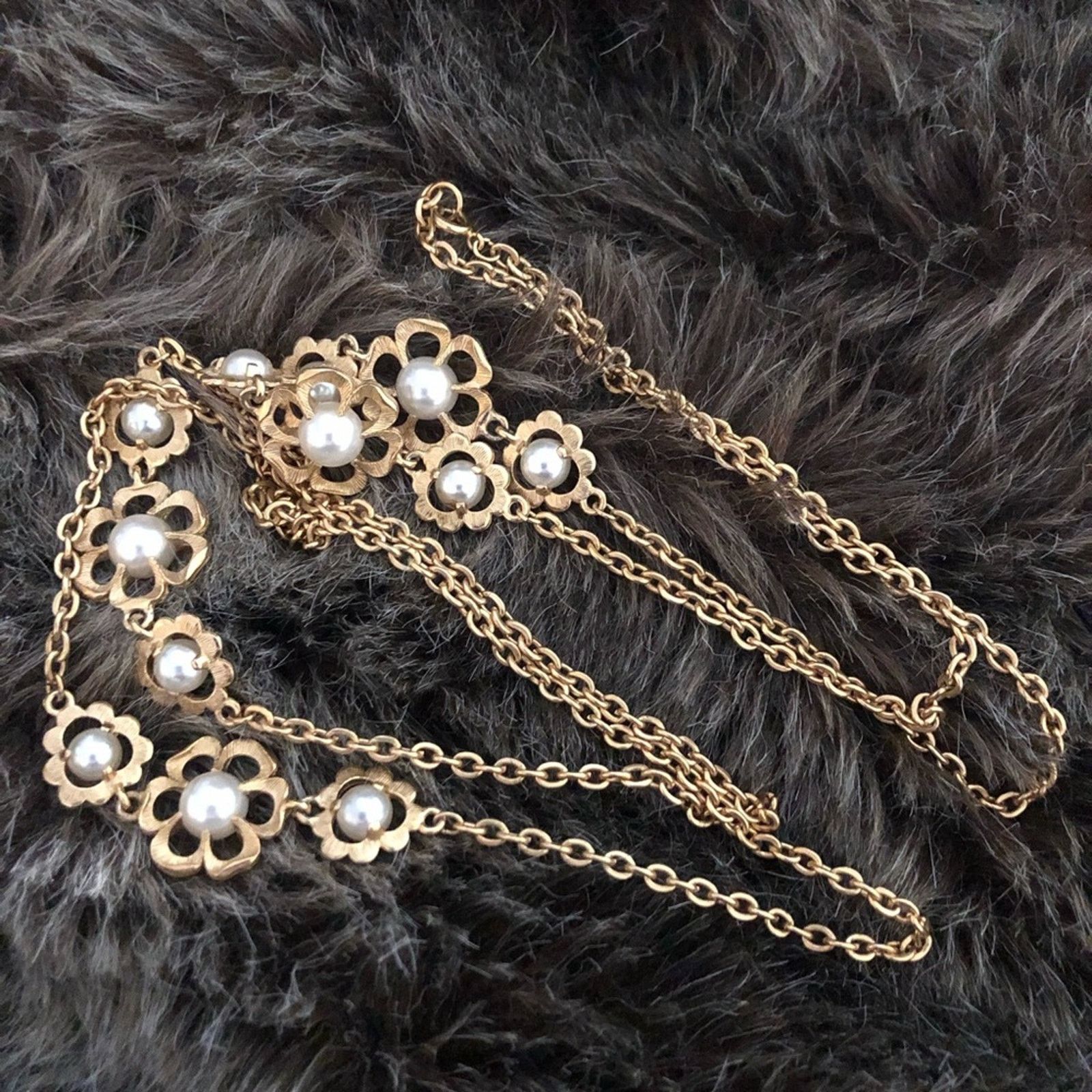 Vintage Vintage gold plated faux pearl accent necklace Size ONE SIZE - 5 Thumbnail