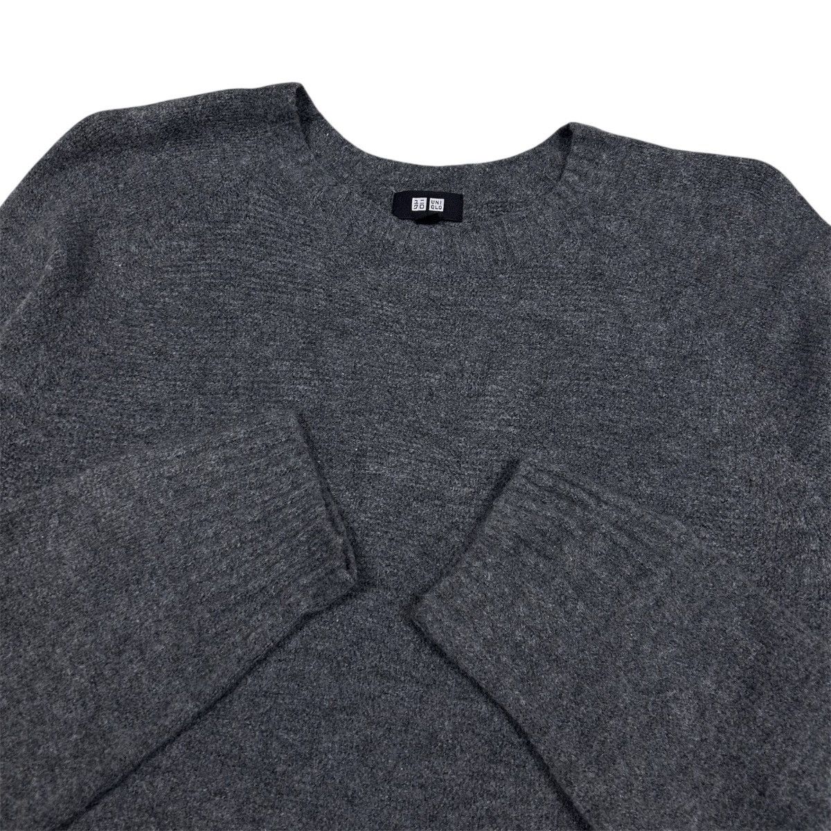 Uniqlo Uniqlo Lambswool Longsleeves Crew Neck Sweater Size US M / EU 48-50 / 2 - 2 Thumbnail