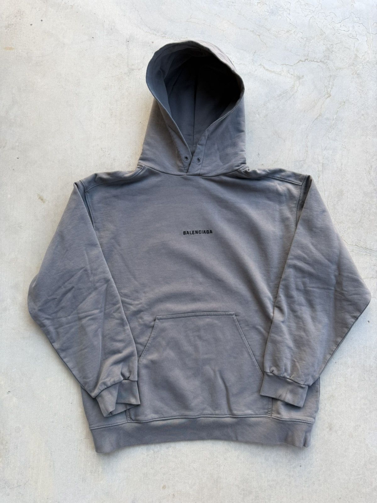Balenciaga Balenciaga Medium Fit Logo Embroidered Pullover Hoodie Grey Size US M / EU 48-50 / 2 - 2 Thumbnail