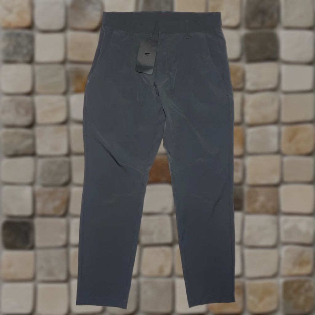 Fabletics NWT Fabletics Men’s The Only Pant Classic Fit Gray 30x29 Pants Regular Gray City Sports Chino 30 in Inseam Mens Size US 30 / EU 46 - 1 Thumbnail