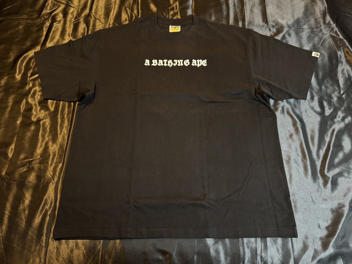 Bape Bape Gothic Logo Relaxed Fit Tee 2XL Size US XXL / EU 58 / 5 - 2 Thumbnail