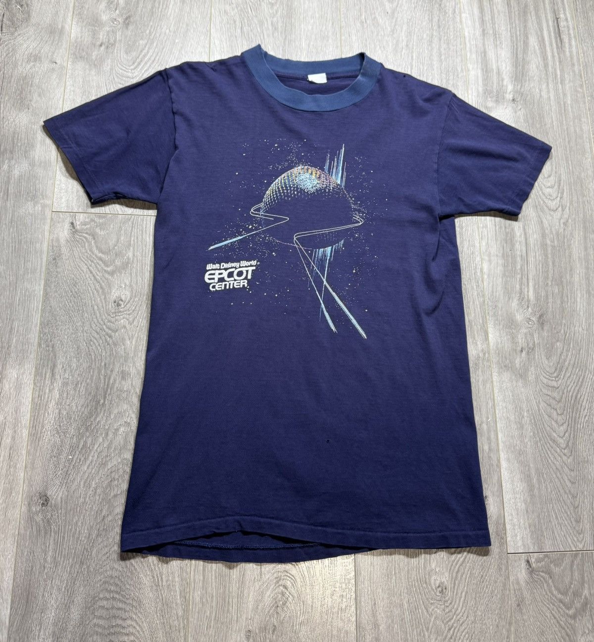 Vintage VINTAGE 1982 Epcot Center T Shirt Walt Disney World (Slim) Size US M / EU 48-50 / 2 - 1 Thumbnail