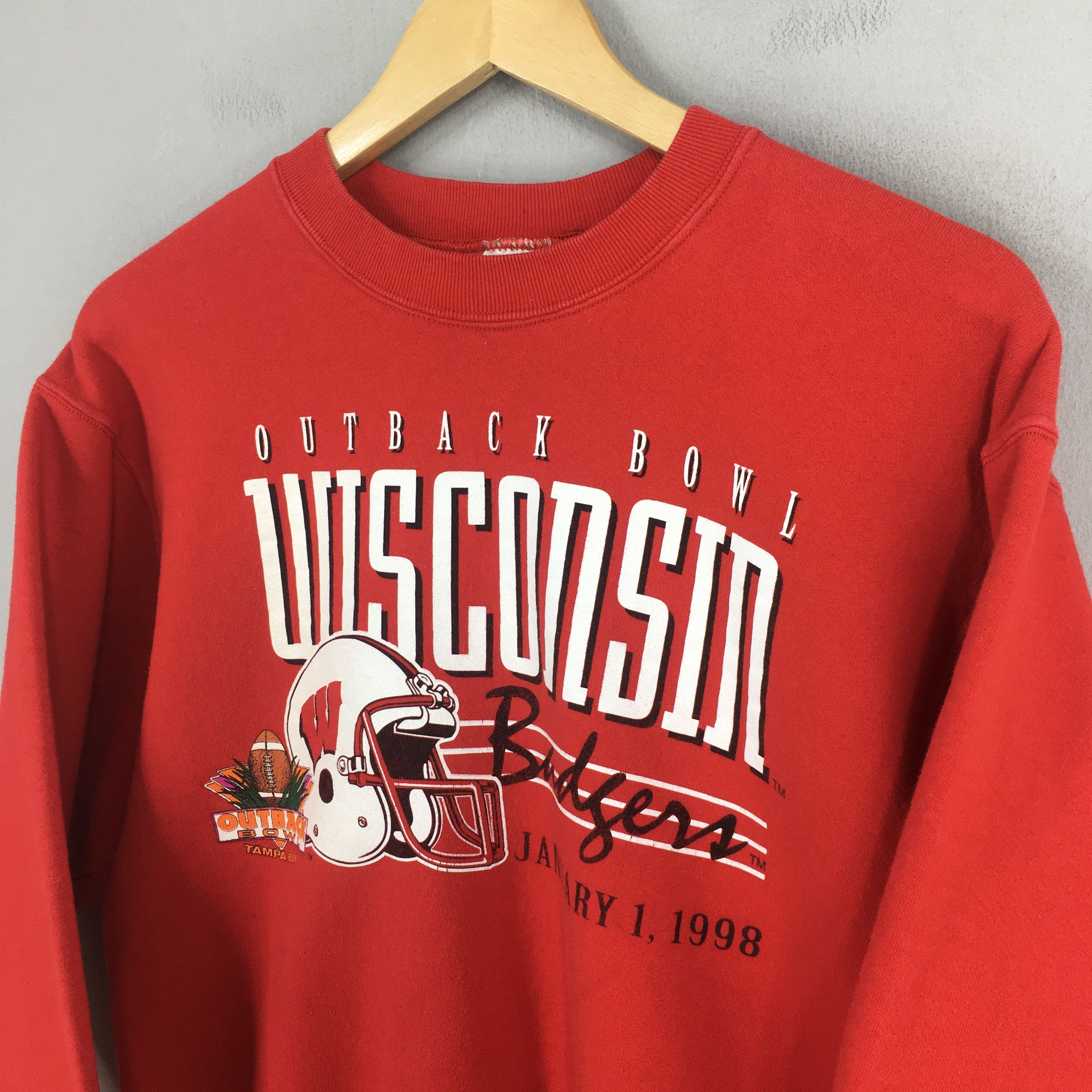 NCAA × Vintage Vintage 90s Wisconsin Badgers Ncaa Sweatshirt Medium Size US M / EU 48-50 / 2 - 3 Thumbnail