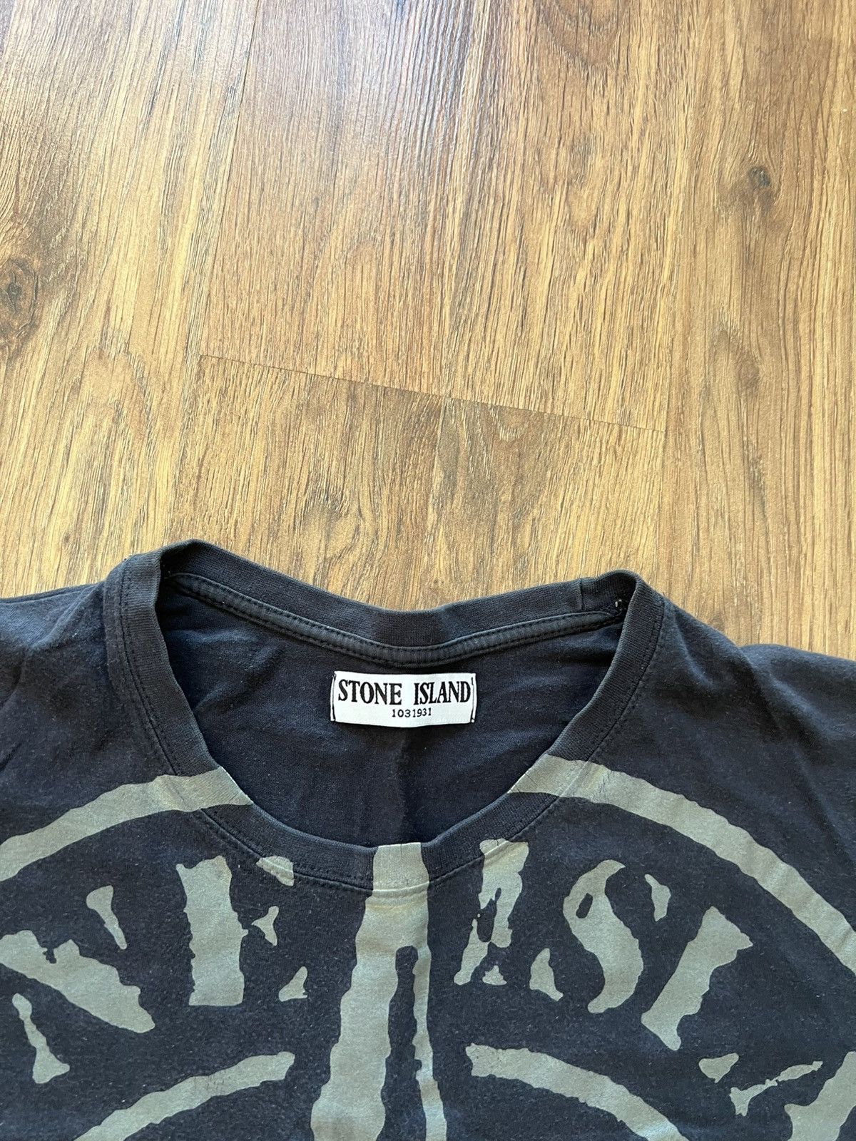 Stone Island Stone Island Glow-in-the-Dark Compass T-Shirt –Black/Size L Size US L / EU 52-54 / 3 - 7 Thumbnail