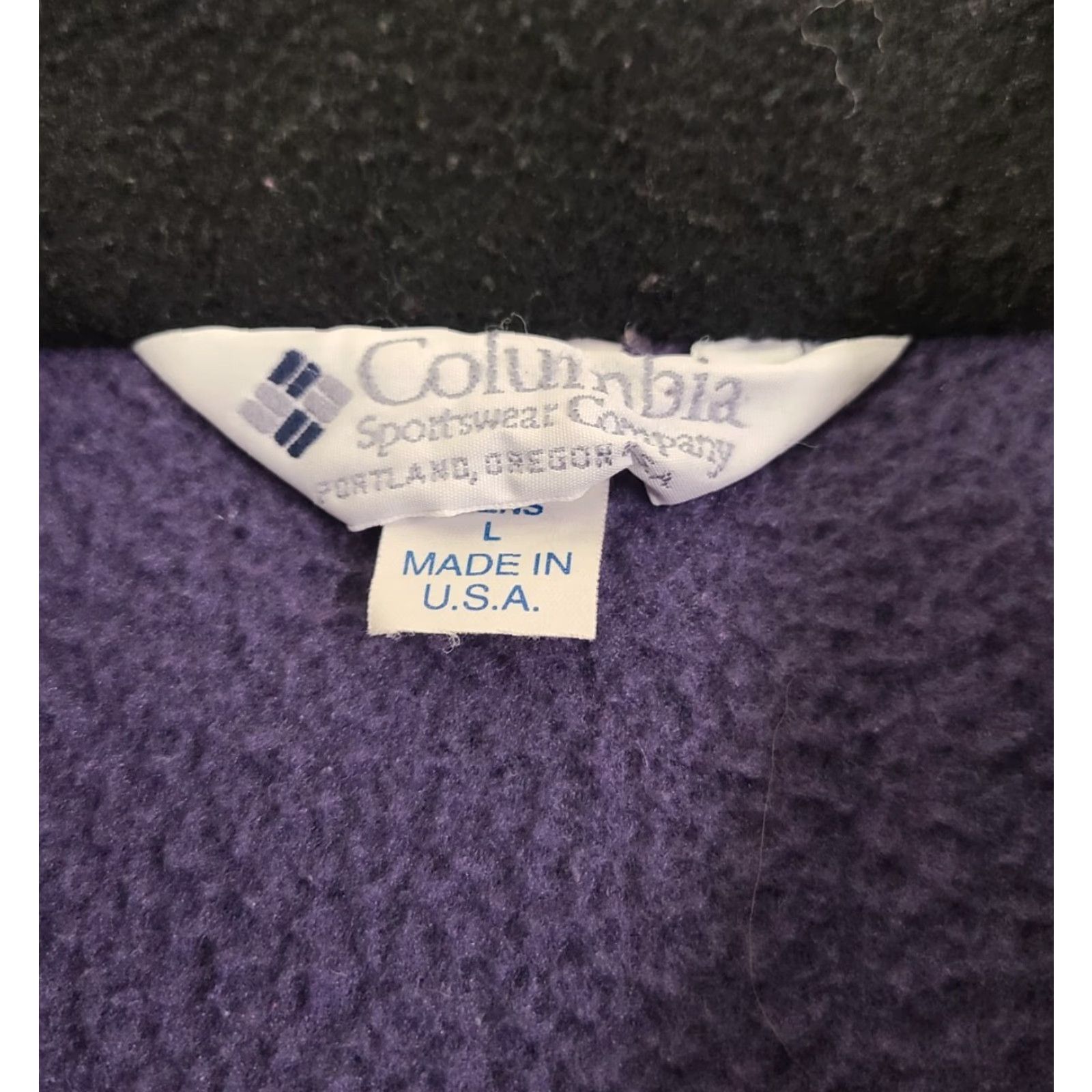 Vintage VINTAGE Columbia Jacket Mens Large Purple Fleece full zip USA Made Bomber Jacket Regular Logo Size US L / EU 52-54 / 3 - 4 Thumbnail