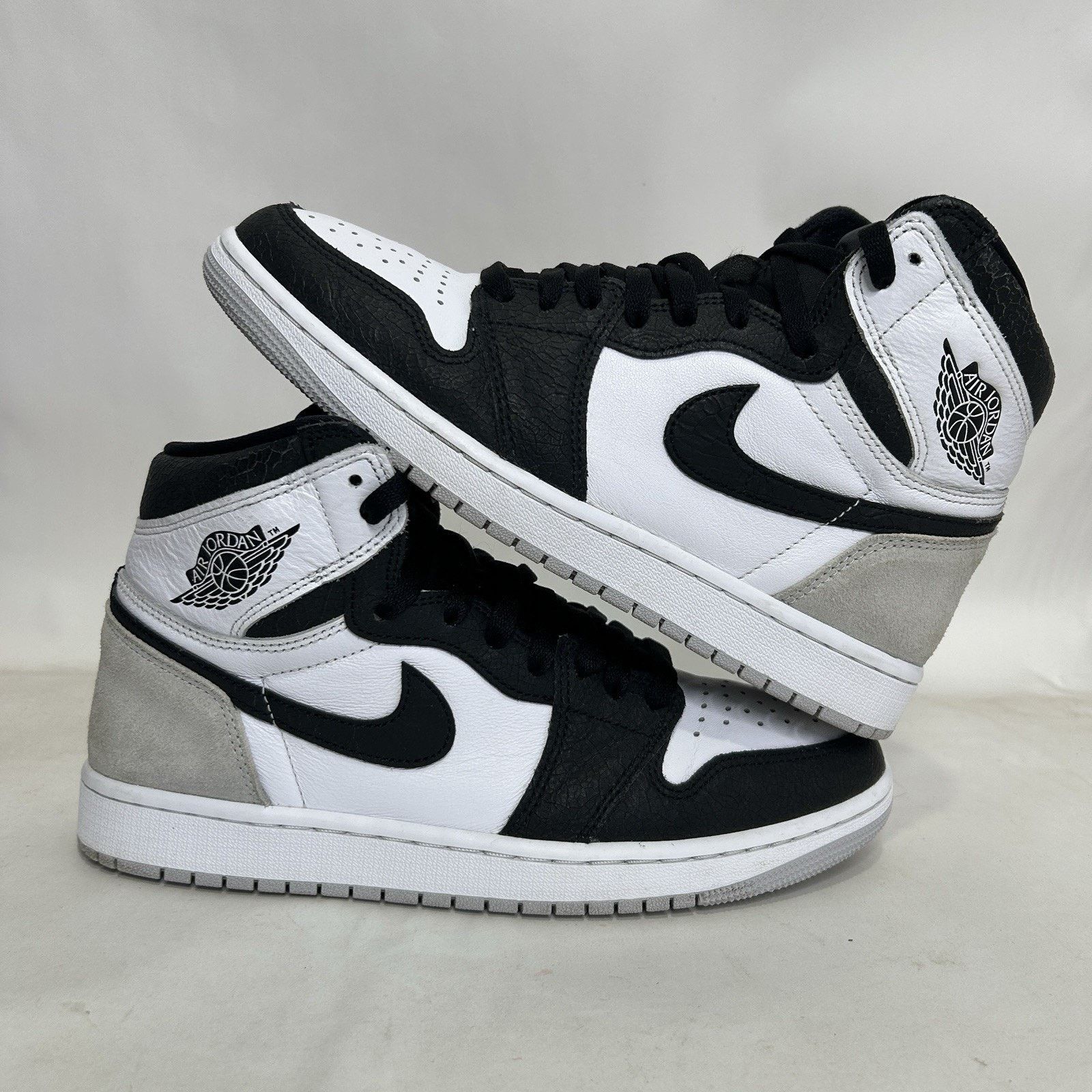 Nike Nike Air Jordan 1 Retro High OG “Bleached Coral/Stage Haze” Size US 9 / EU 42 - 1 Thumbnail