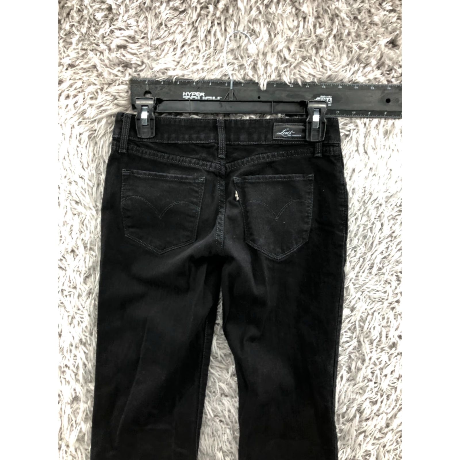 Levi's Levi's Bold Curve Straight Jeans Womens Dark Wash Black 27 Regular Denim 5-Pocket Levi's 500 Series Vintage? No (But avoid). Size 27" / US 4 / IT 40 - 7 Thumbnail