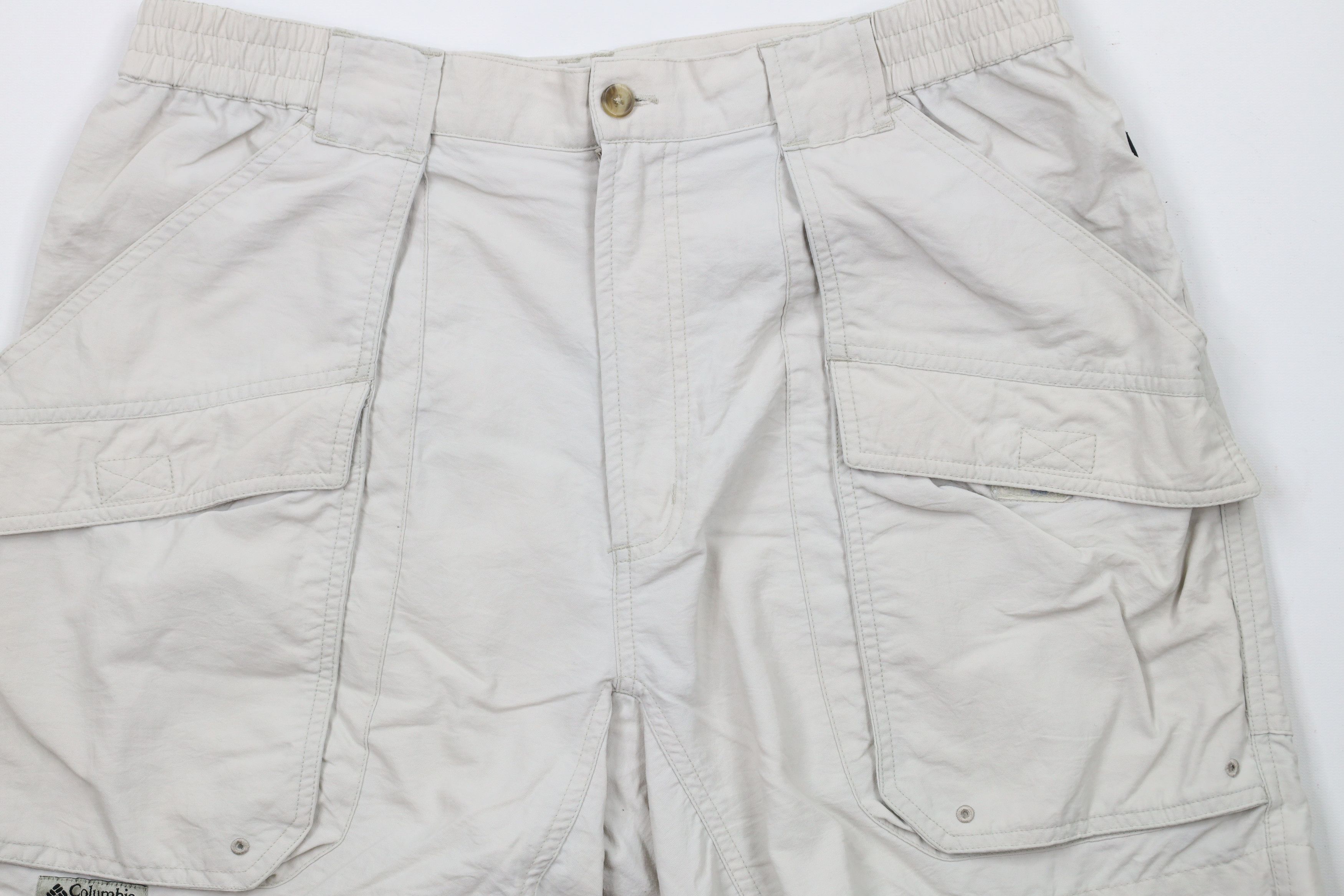 Columbia × Vintage Vintage 90s Columbia Above Knee Cargo Shorts Baggies Beige Size US 34 / EU 50 - 3 Thumbnail