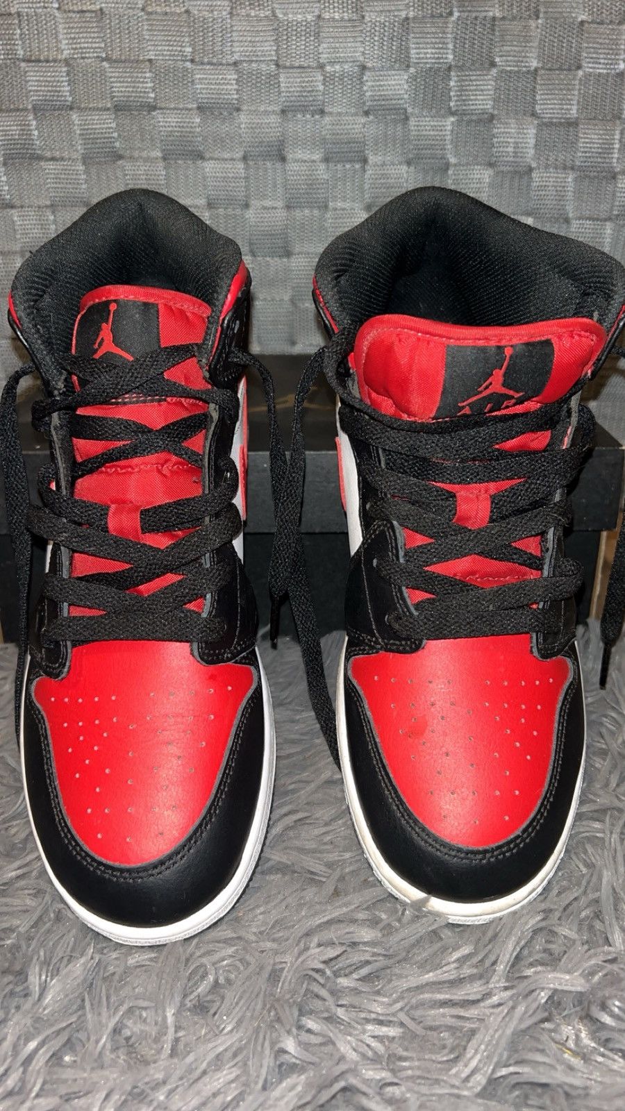 Jordan Brand × Nike Air Jordan 1 Mid GS 'Black Fire Red Size US 7 / EU 40 - 4 Thumbnail