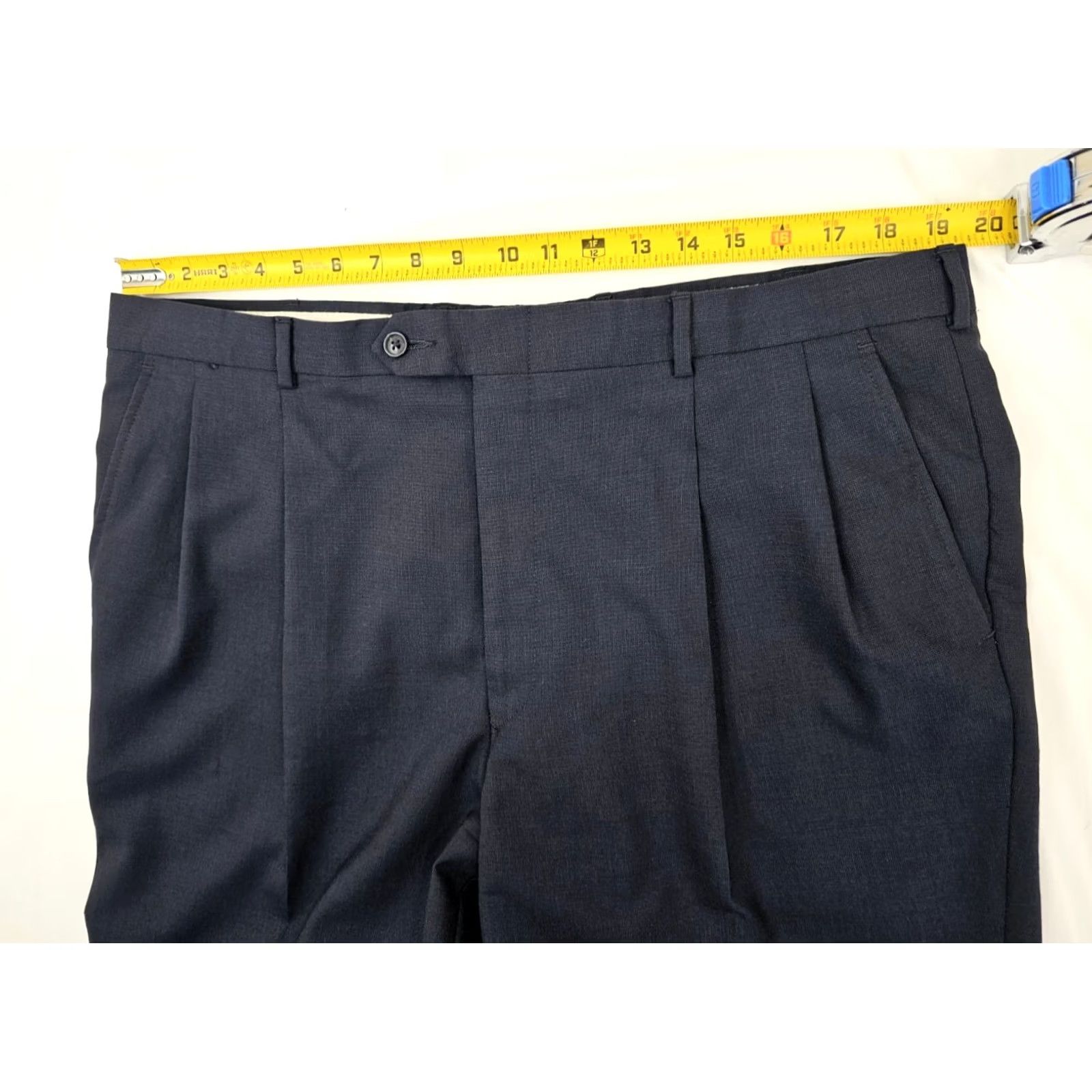 Stafford VINTAGE Stafford Wool Pleated Pants Men 39x27 Navy Blue Straight w Center Crease EUC Size US 39 - 5 Thumbnail