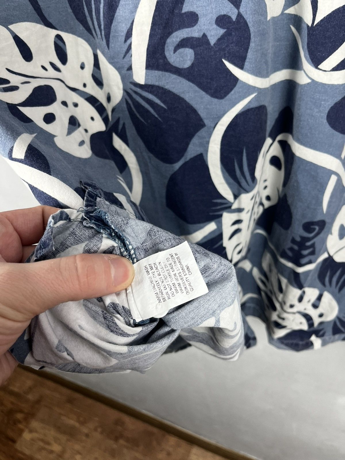 Quiksilver × Vintage Vintage 90s QuikSilver Boarding Co. Hawaiian Flowers Shirt Size US L / EU 52-54 / 3 - 8 Thumbnail