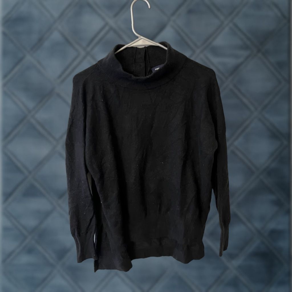 French Connection French Connection Sweater Women Small Black Acrylic Back 1/4 Button Pullover Size S / US 4 / IT 40 - 1 Thumbnail