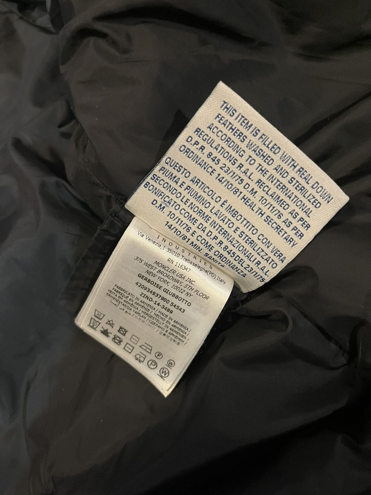 Moncler Moncler Women’s Black Down Puffer Jacket Size S Authentic Size S / US 4 / IT 40 - 7 Thumbnail