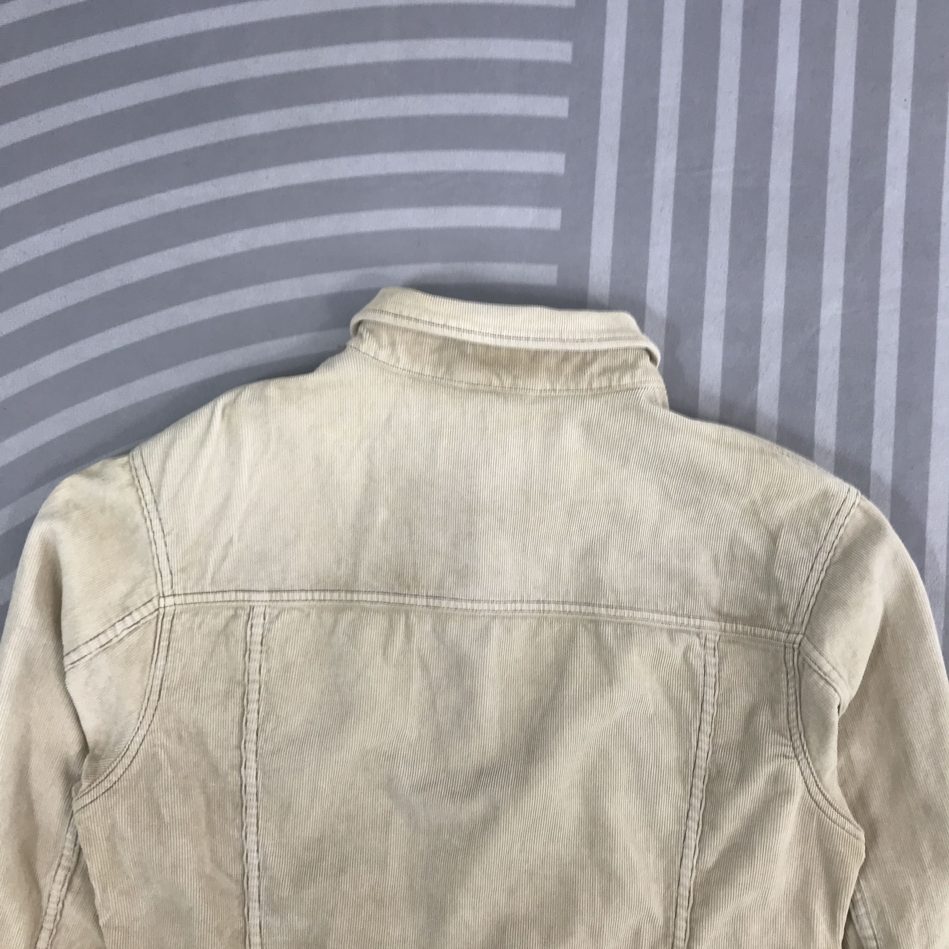 Burberry × Vintage Vintage Burberry corduroy Button up Jacket Size US M / EU 48-50 / 2 - 4 Thumbnail