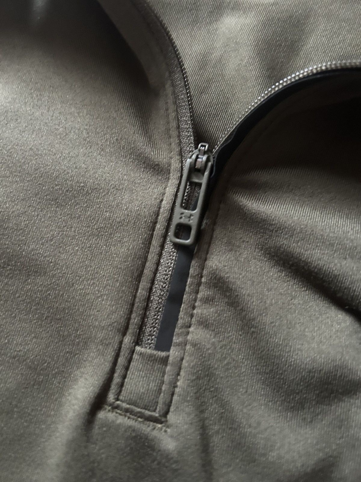 Under Armour Moss green UA quarter zip Size US S / EU 44-46 / 1 - 3 Thumbnail