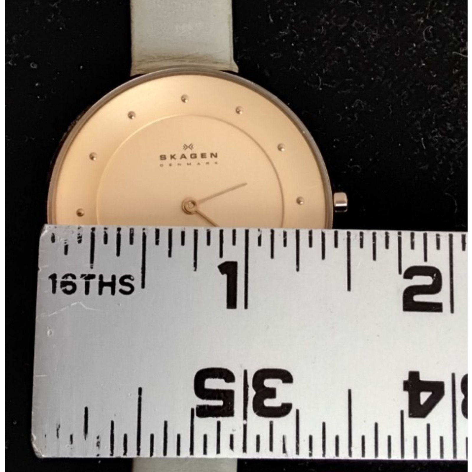 Skagen Skagen Denmark Ladies Watch SKWZ139 Gold Bezel Gray Band Size ONE SIZE - 12 Thumbnail