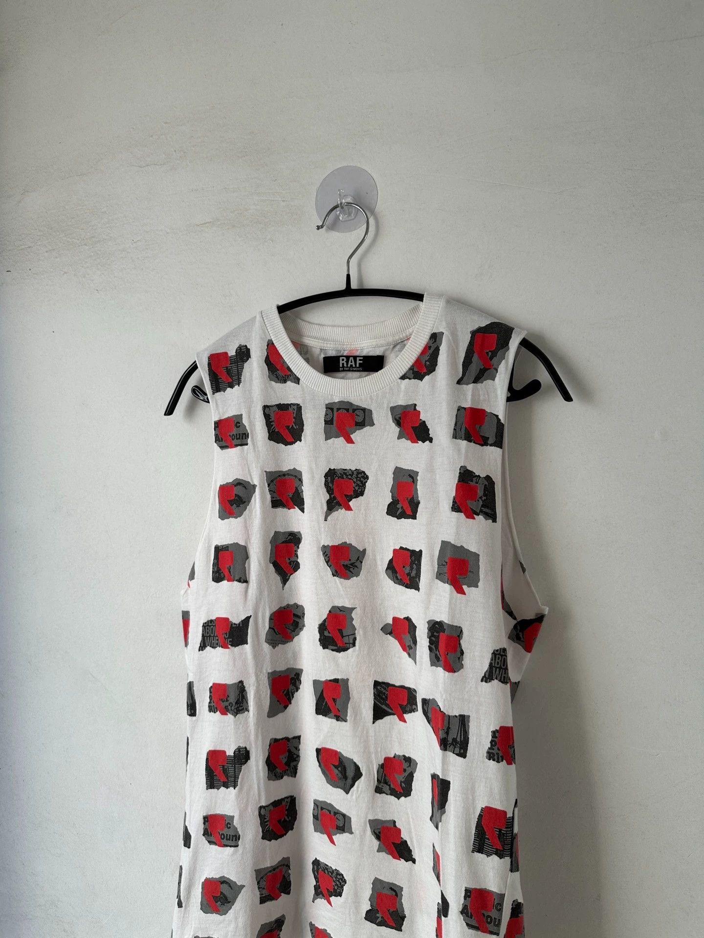 Raf Simons Raf By Raf Simons All-Over Print Vest GD MV Size M Size US M / EU 48-50 / 2 - 2 Thumbnail