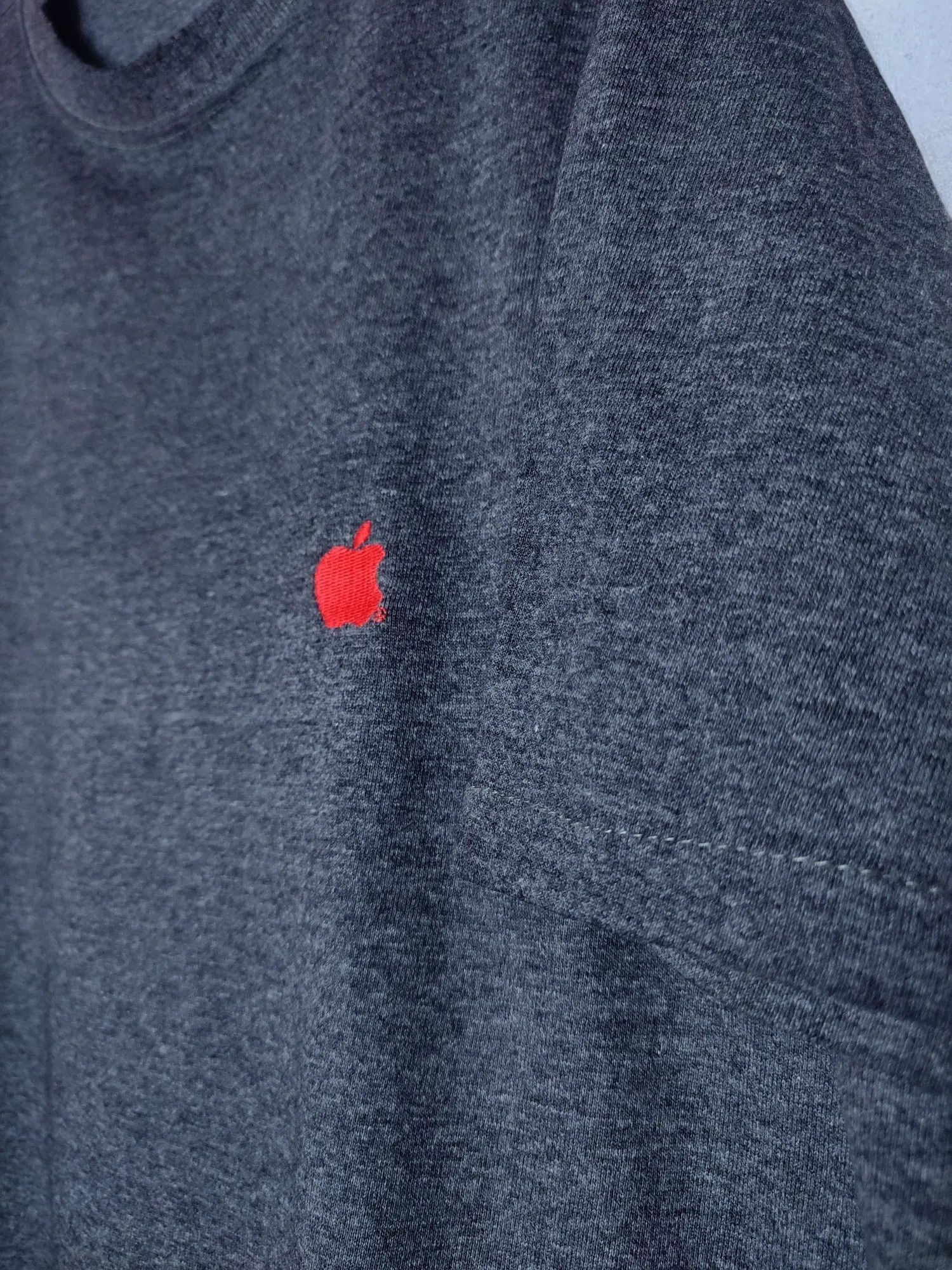 Apple Apple Big Logo Embroidered vintage 80's Merch T shirt Size US XL / EU 56 / 4 - 4 Thumbnail