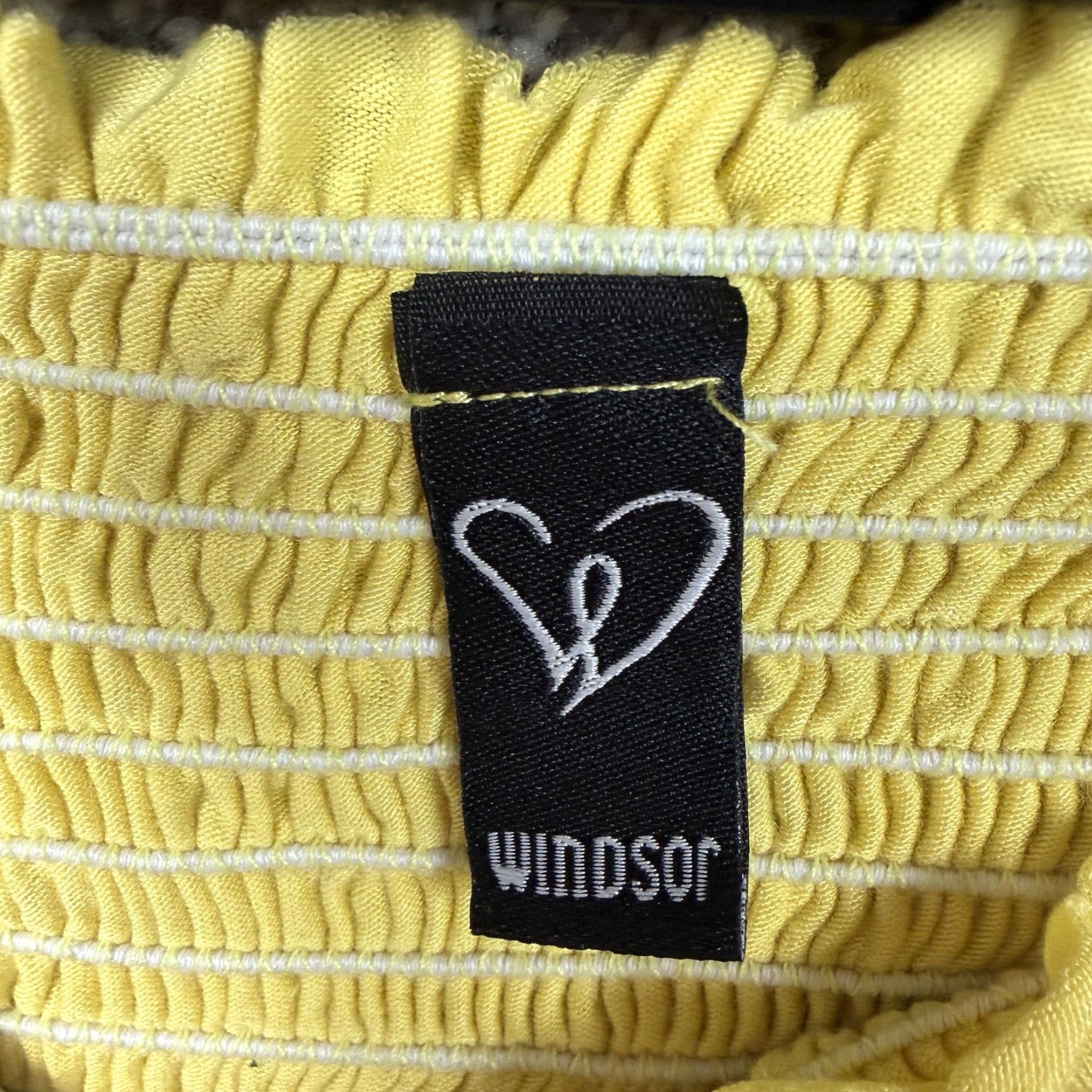 Vintage Windsor Womens M/L Yellow Off-The-Shoulder Cropped Tank Top Tie Front Ruffle Smocked Beach Bohemian Lightweight Summer Casual Vintage No Size M / US 6-8 / IT 42-44 - 4 Thumbnail
