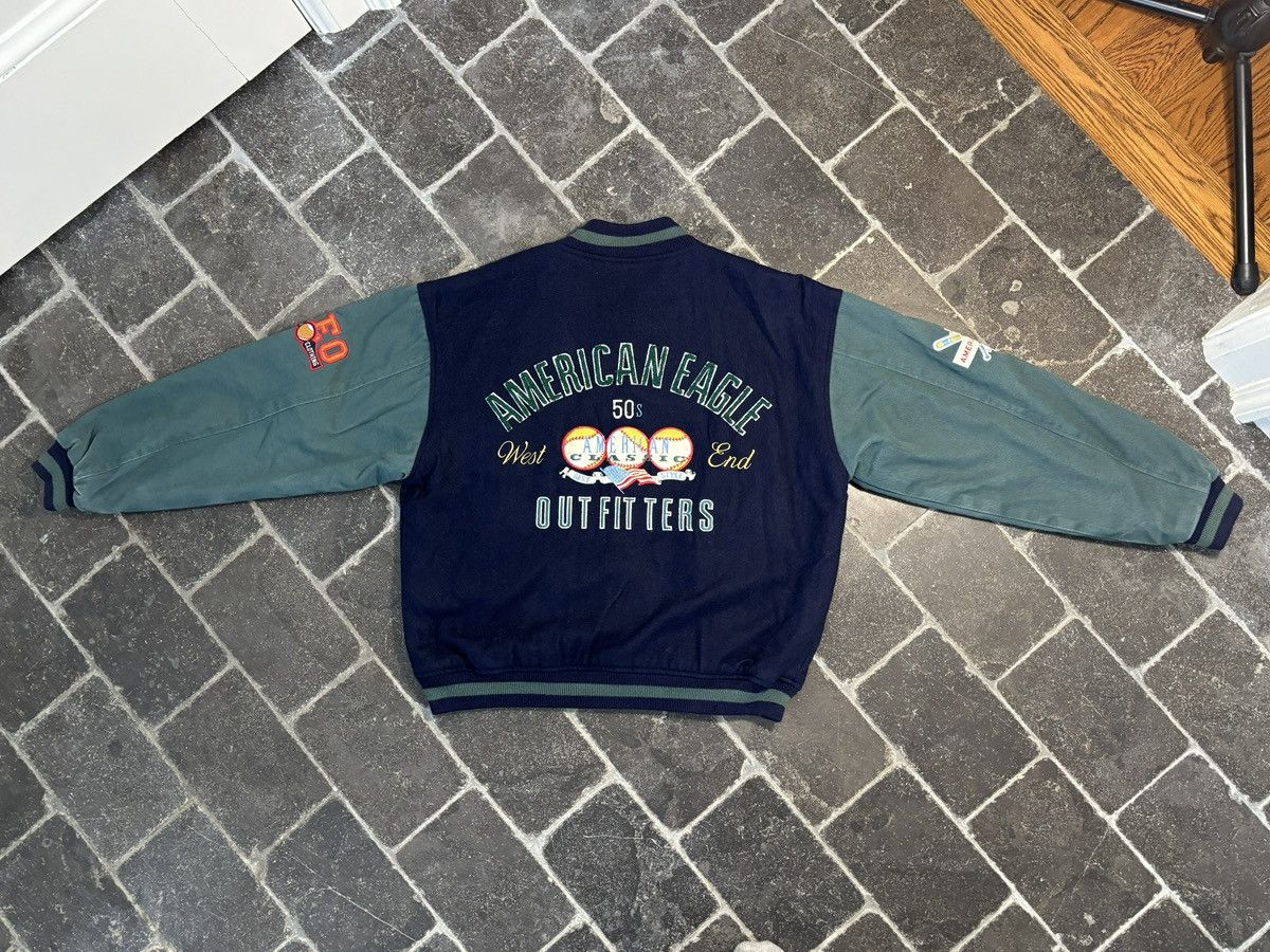 American Eagle Outfitters 1990s American Eagle Vintage Bomber Jacket Chenille Patch M Size US M / EU 48-50 / 2 - 14 Thumbnail