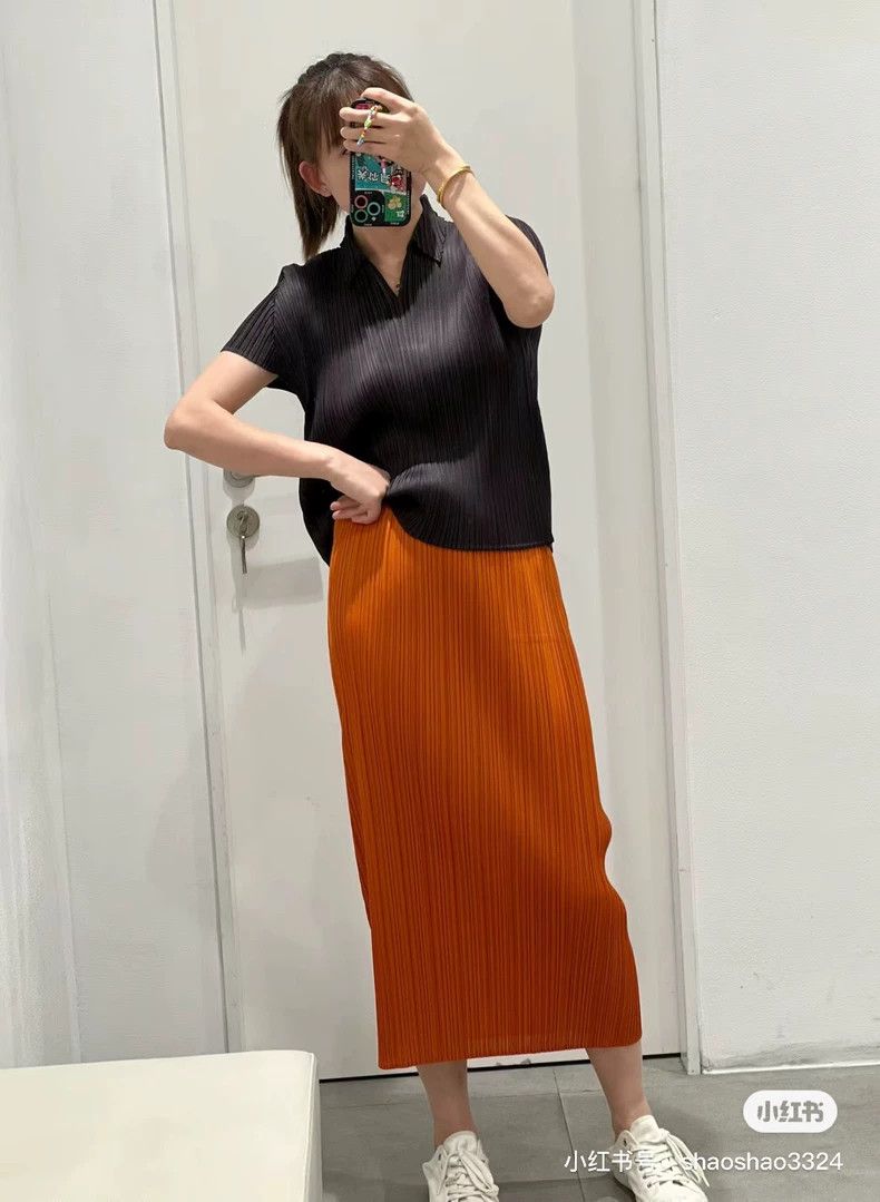 Issey Miyake Issey Miyake Pumpkin-colored straight-leg pants Size 25" / US 0 / IT 36 - 1 Thumbnail