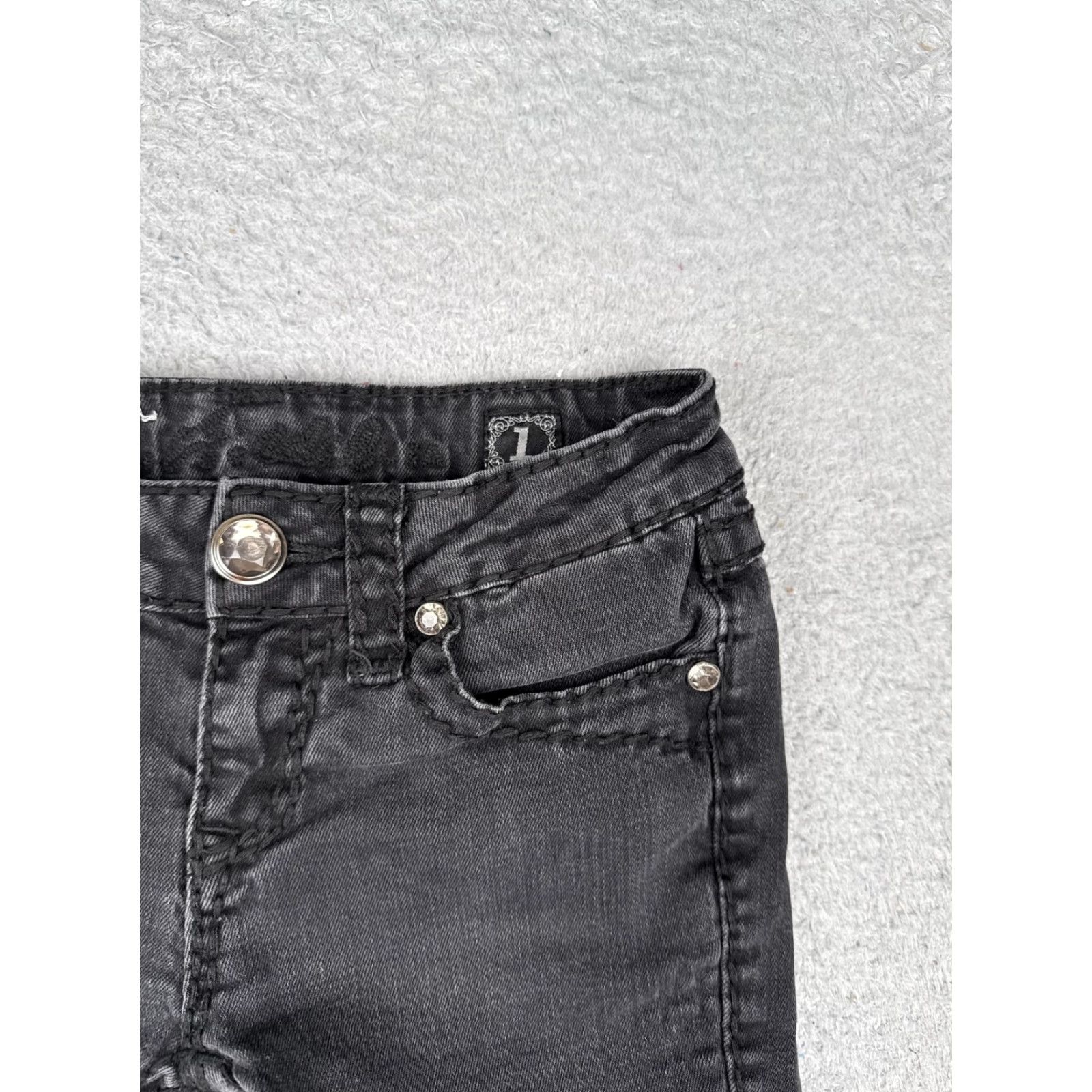 Denime LA Idol Jeans Shorts Juniors 1 Black Denim Cut-Off Frayed Hem Rhinestone 24x4.5 Size 25" / US 0 / IT 36 - 5 Thumbnail