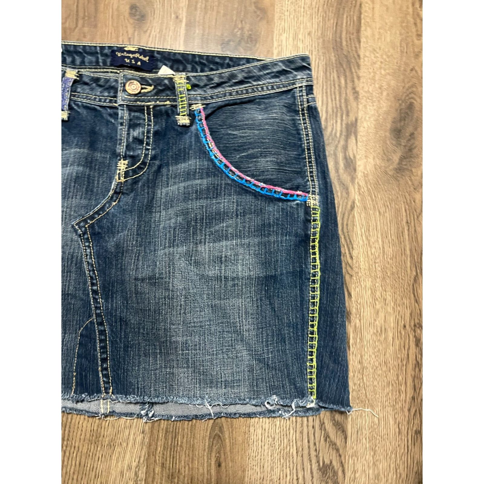 Vintage VINTAGE Rebel Skirt Women 29 Blue Denim Mini Pockets Raw Hem Short Size 29, Regular Skirt Womens Size 29" - 4 Thumbnail