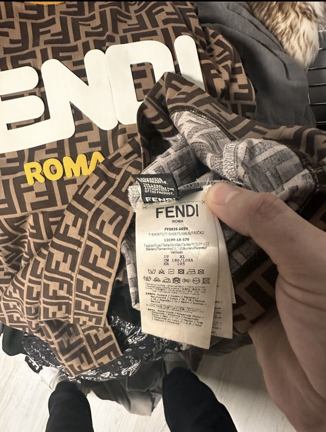 Fendi Fendi Roma t shirt Size US XL / EU 56 / 4 - 9 Thumbnail